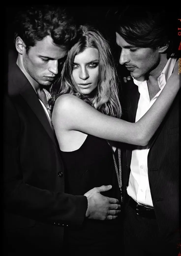 Trio lujo discreción